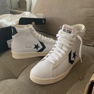 Pro Leather Converse Mid Obsidian